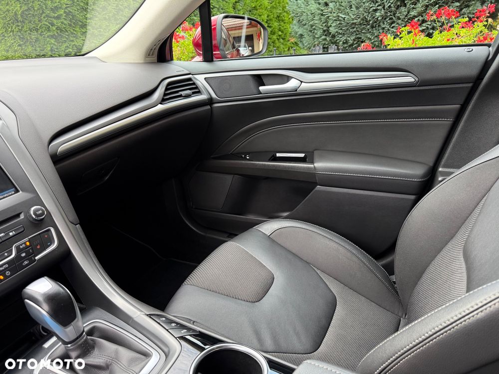 Ford Mondeo 2.0 TDCi Titanium PowerShift - 33