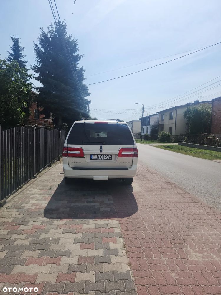 Lincoln Navigator 5.4 L 4x4 - 2