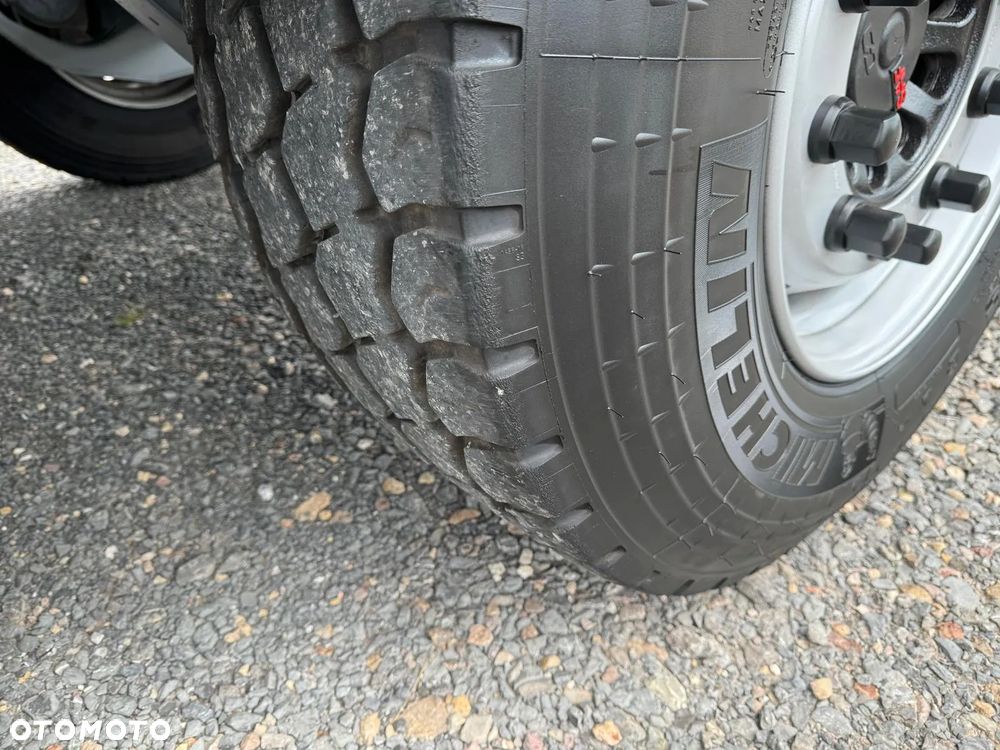 Stas Wywrotka Alu 43 m3 Klapo Drzwi 6140kg Oś podn Opony 80% - 18