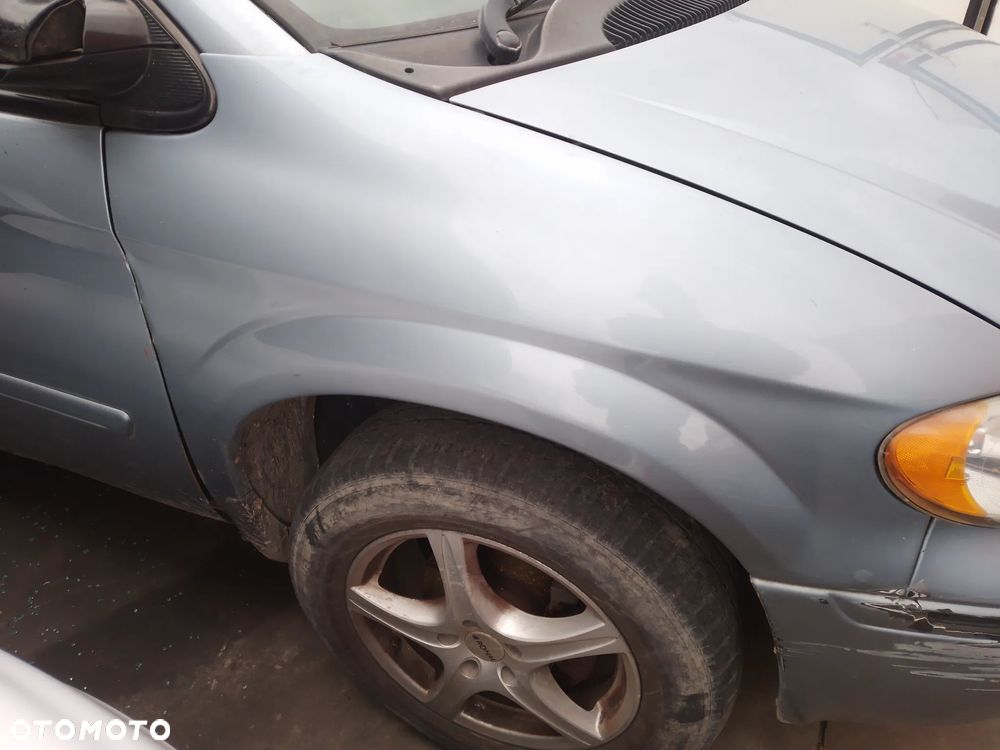 CHRYSLER GRAND VOYAGER IV 04-08 3.8 MPFI SXT - RADIO PBE - 16