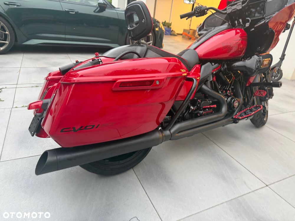 Harley-Davidson Touring Road Glide - 10