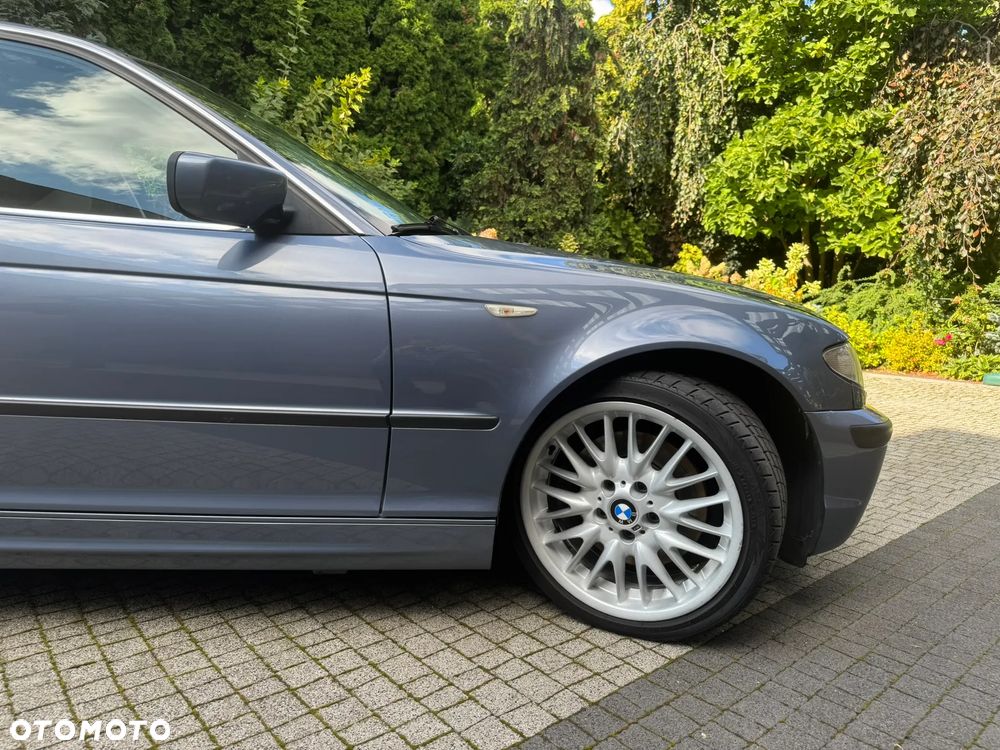 BMW Seria 3 330i - 9