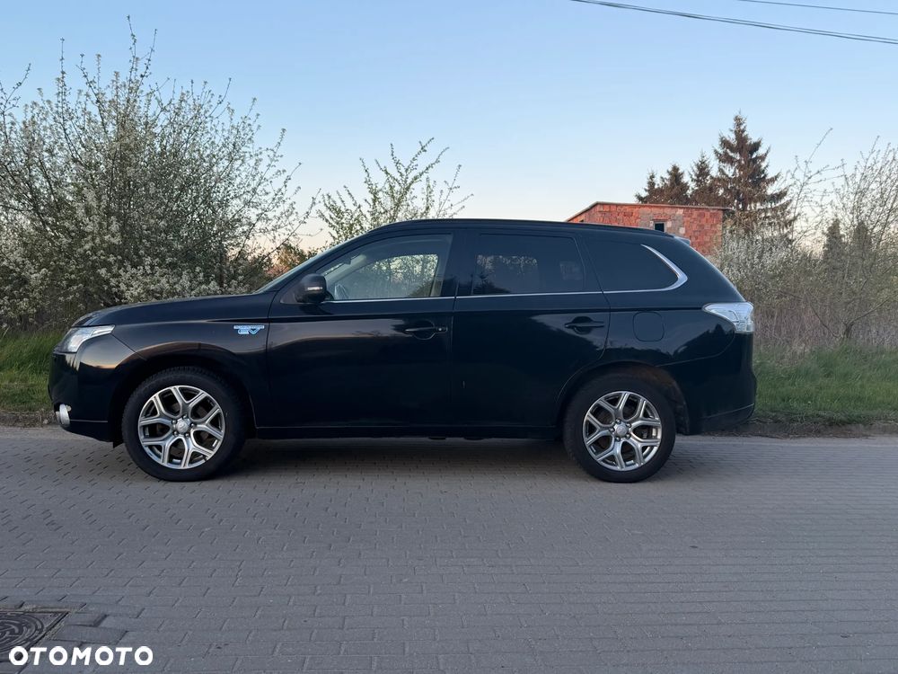 Mitsubishi Outlander Intense + - 4