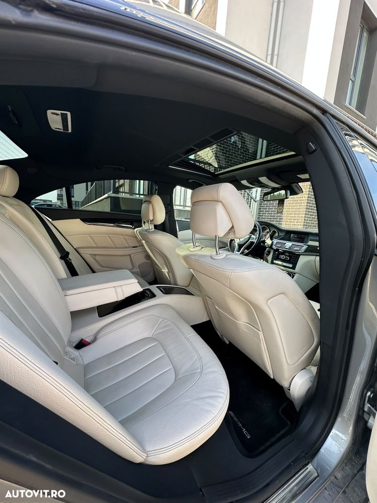 Mercedes-Benz CLS - 12