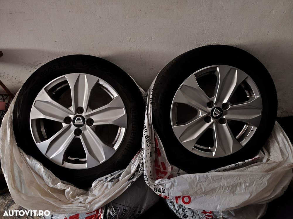 Dacia Logan TCe 90 MT6 Prestige - 28