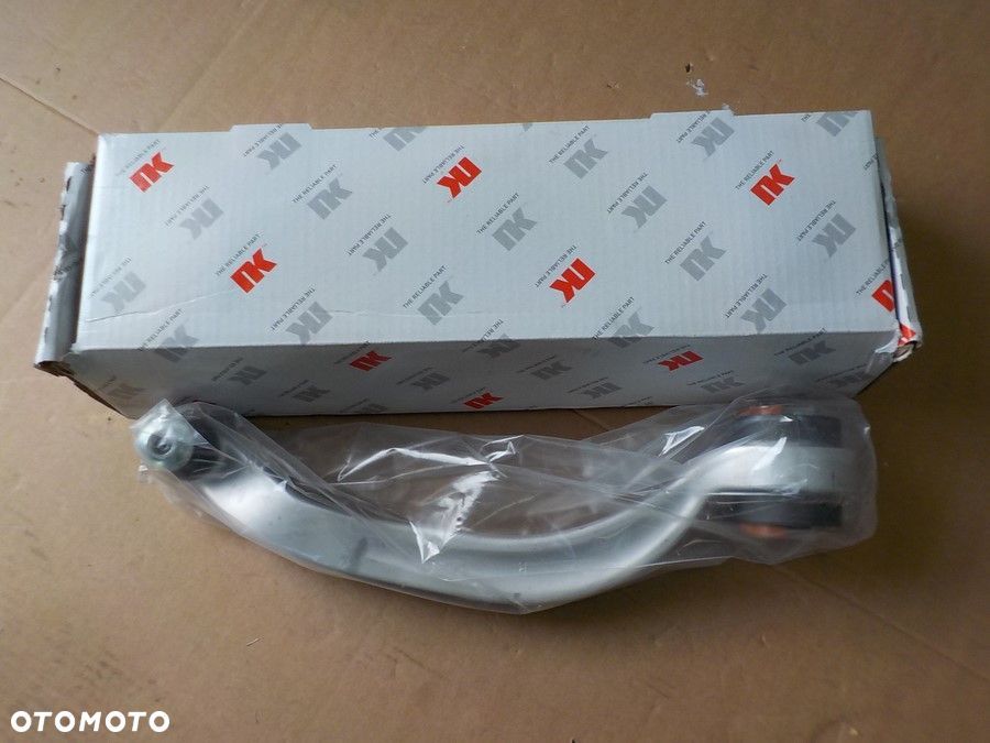 PASSAT B5 AUDI A4 B5 A6 WAHACZ PRAWY DÓŁ NOWY NK - 1