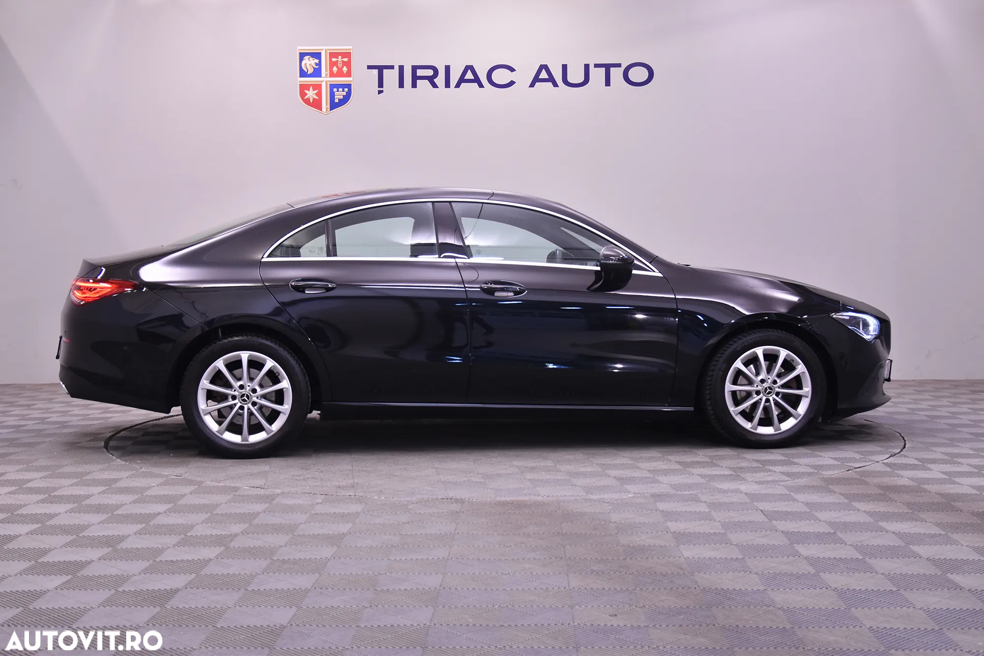 Mercedes-Benz CLA 200 7G-DCT - 6