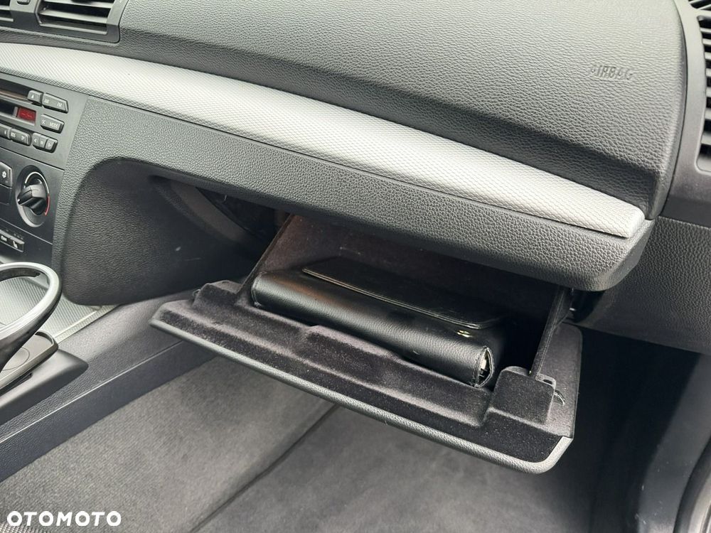 BMW Seria 1 118d DPF Edition Sport - 30