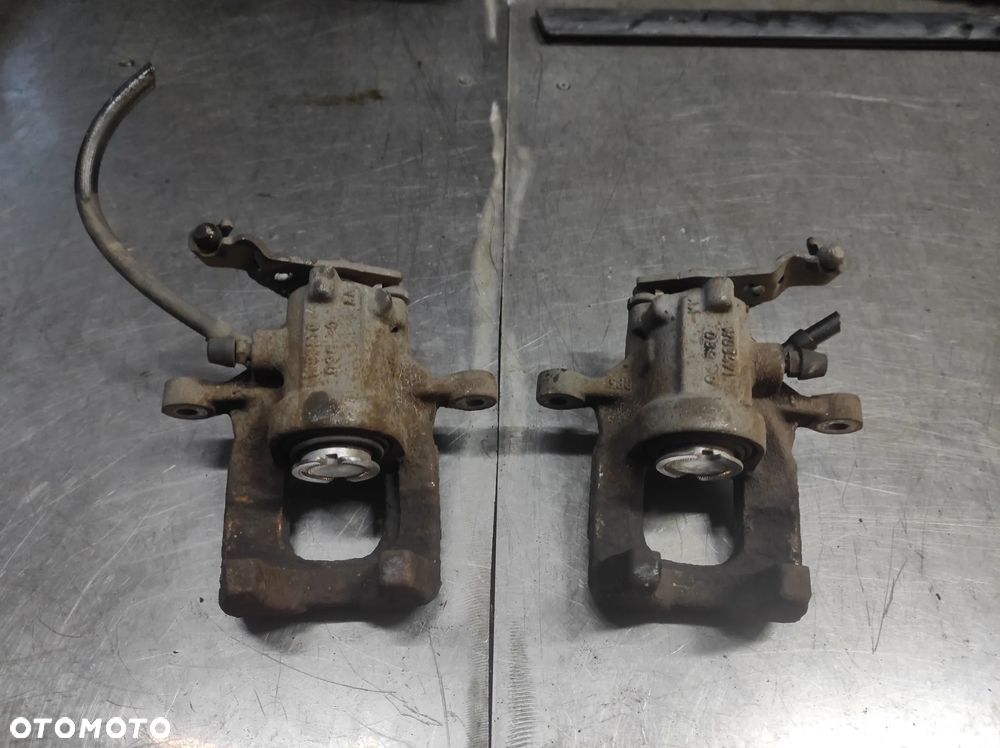 ZACISK TYLNY LEWY PRAWY AUDI A3 8P VW GOLF 6 TOURAN SKODA OCTAVIA 2 WYSYŁKA !!!!! - 4