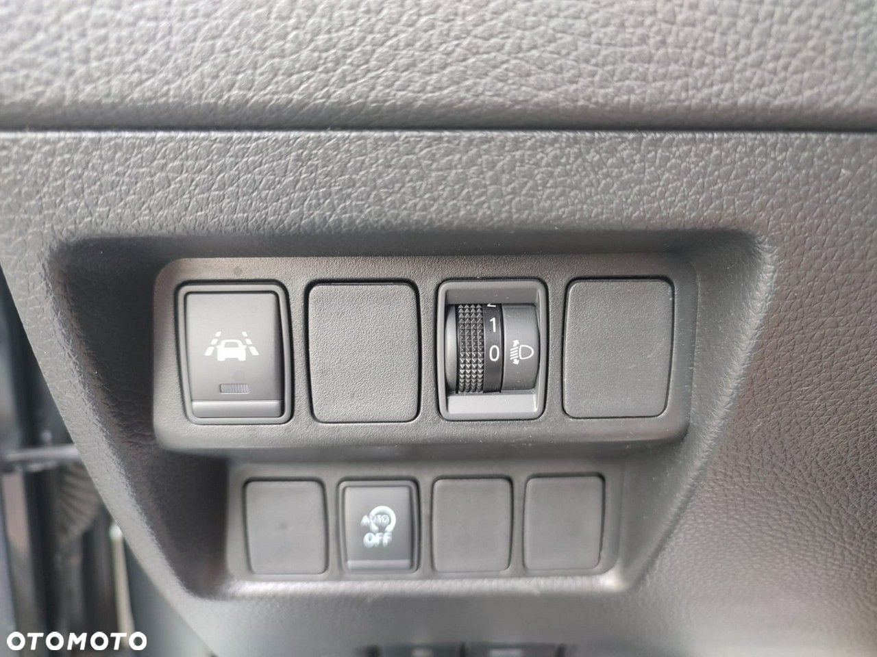 Nissan Qashqai - 11