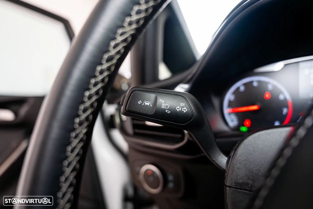 Ford Fiesta 1.5 EcoBoost ST - 18