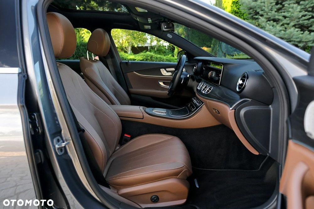 Mercedes-Benz Klasa E 450 4-Matic All-Terrain Exclusive - 36
