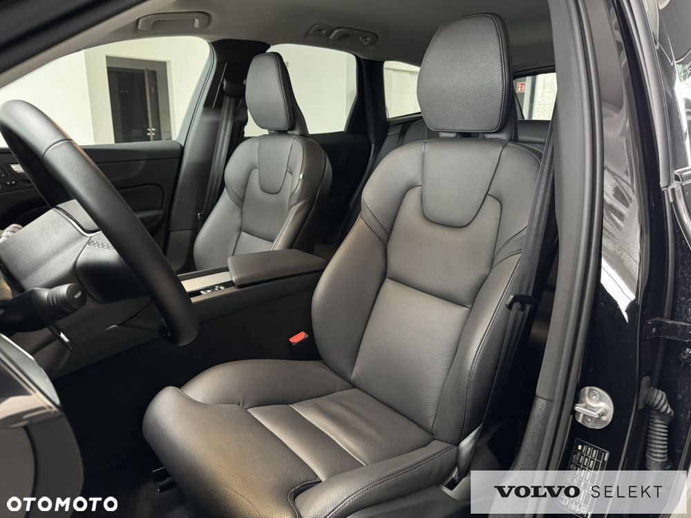 Volvo XC 60 B5 B AWD Plus Dark - 7