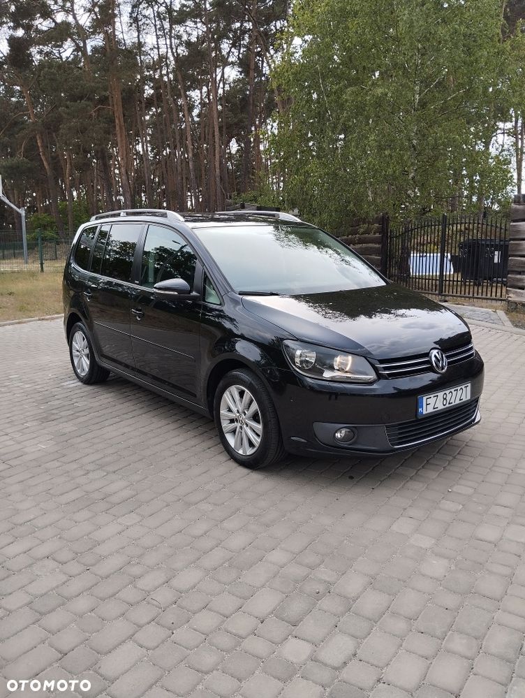 Volkswagen Touran - 1
