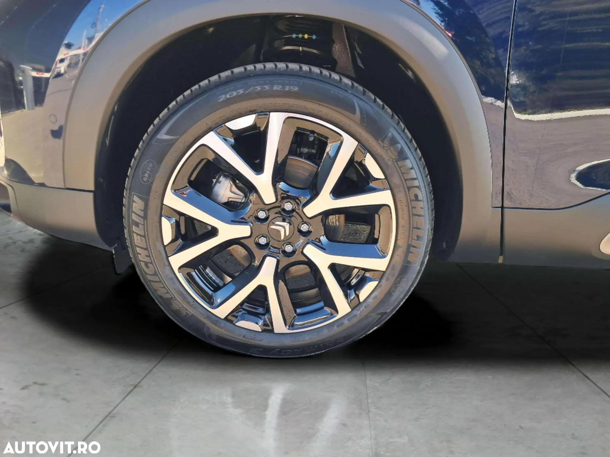 Citroën C5 Aircross 1.2 PureTech S&S EAT8 Shine - 13
