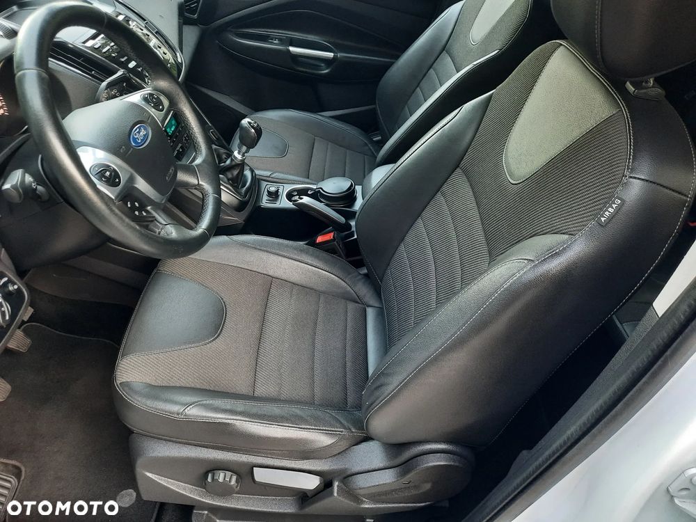 Ford Kuga 2.0 TDCi 2x4 SYNC - 18