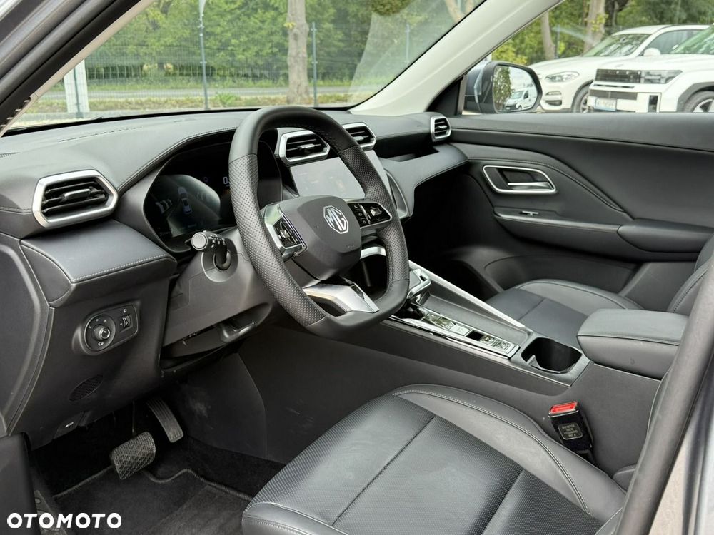 MG ZS 1.5 HEV+ Exclusive - 10