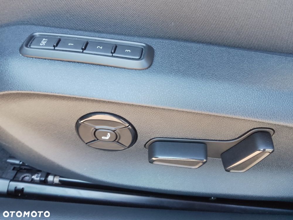 Skoda Superb 2.0 TDI SCR 4x4 Sportline DSG - 29