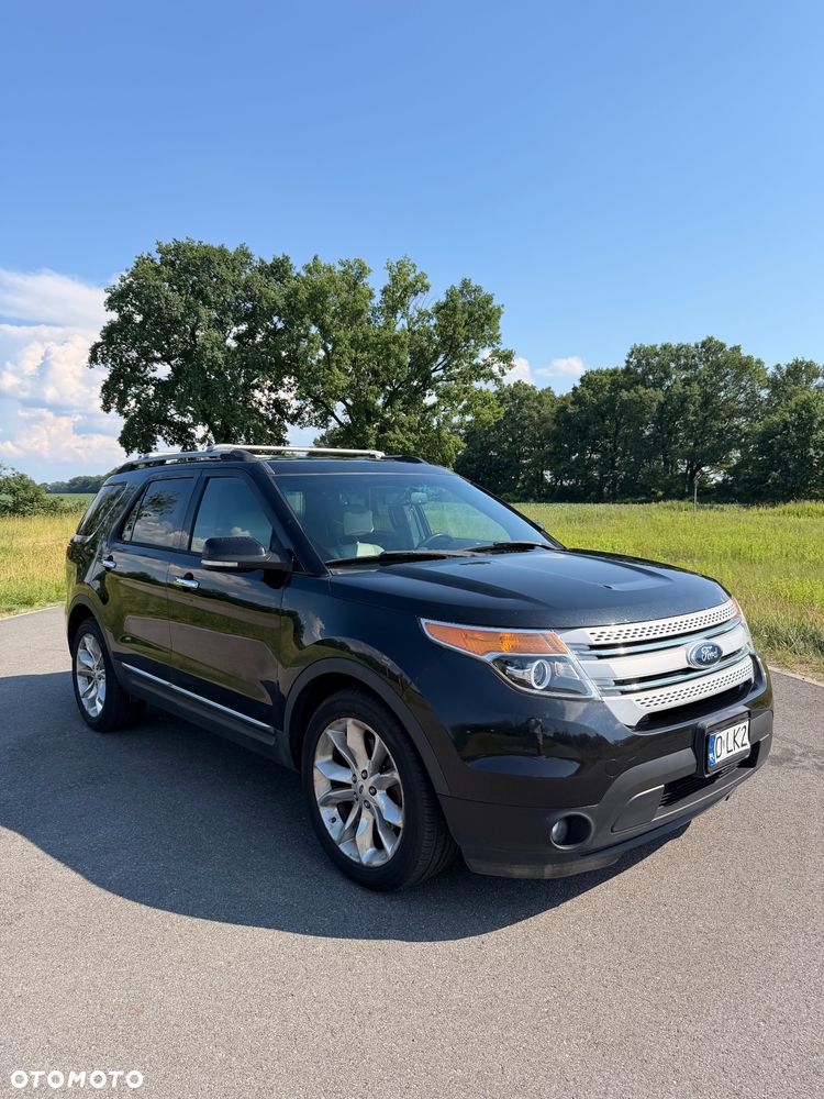 Ford Explorer - 1
