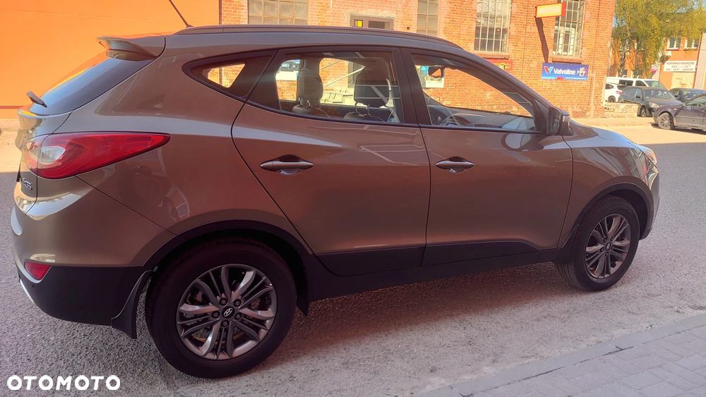 Hyundai ix35 1.6 2WD Fifa World Cup Edition - 10