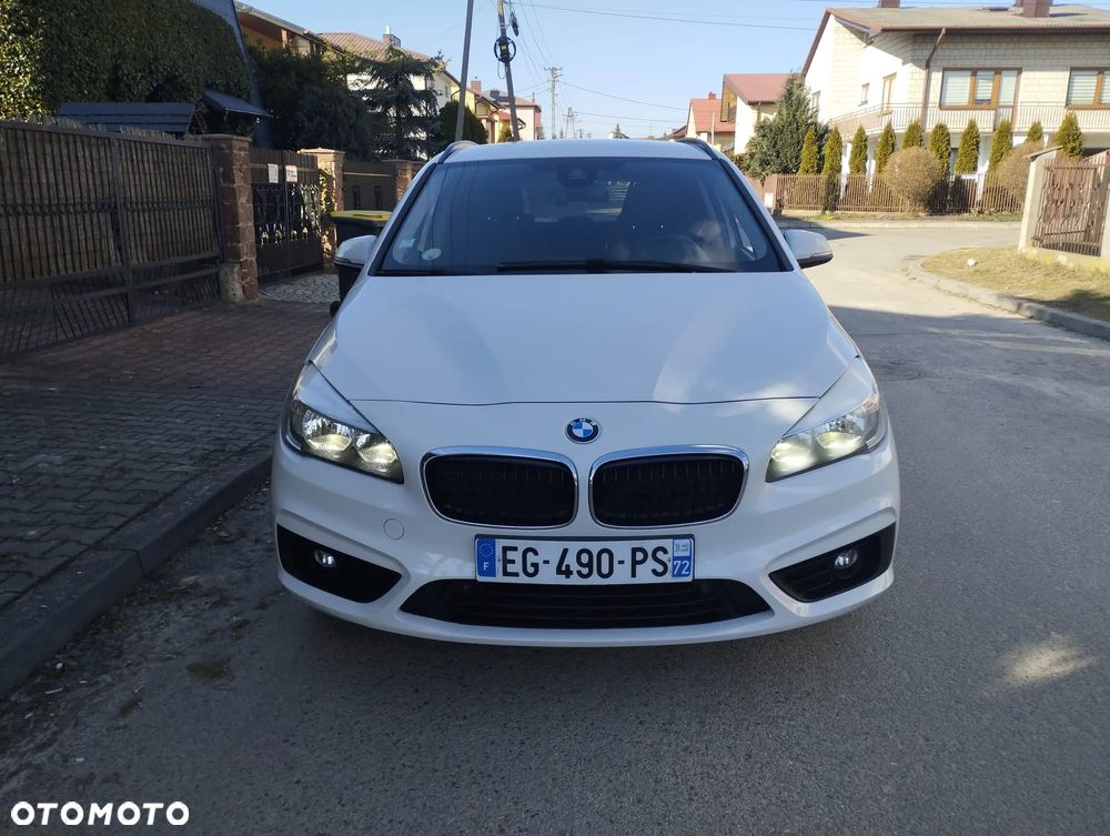 BMW Seria 2 216d - 7
