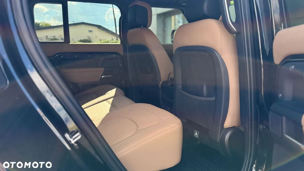 Land Rover Defender 3.0 D250 mHEV X-Dynamic SE - 7