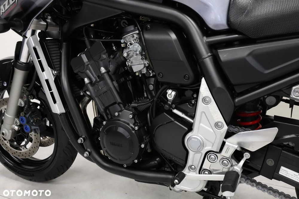 Yamaha FZS - 29
