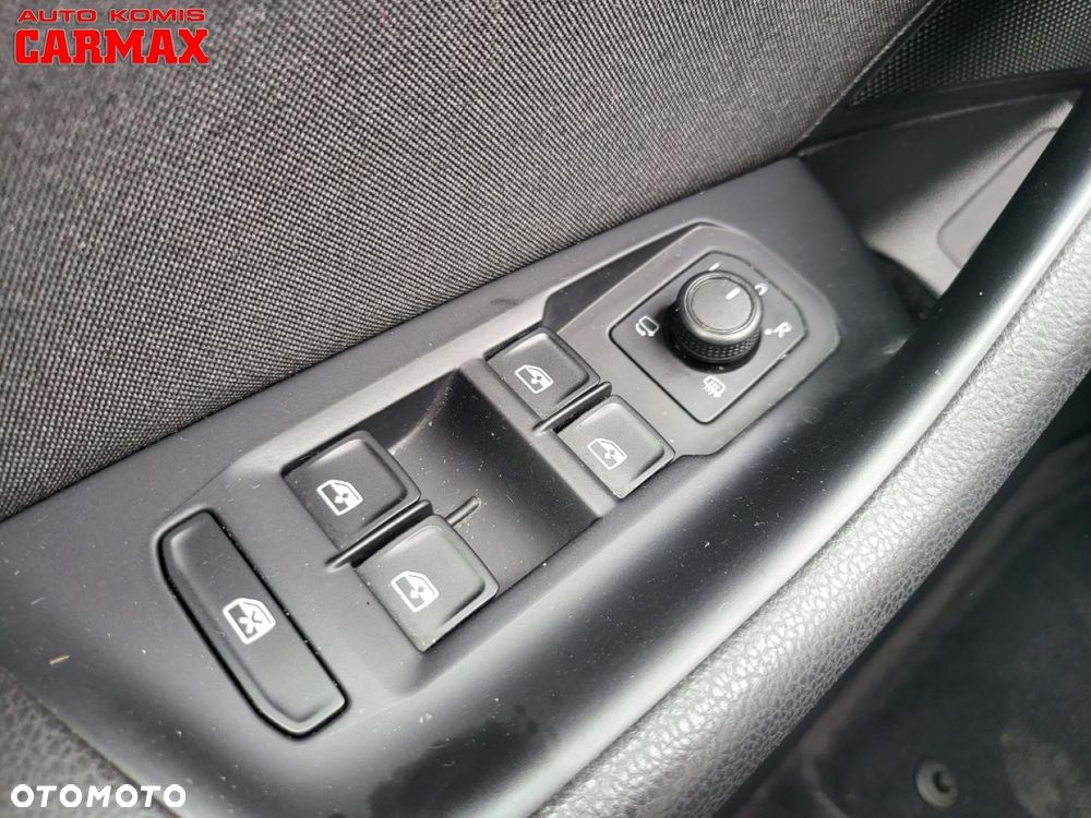 Volkswagen Passat - 21