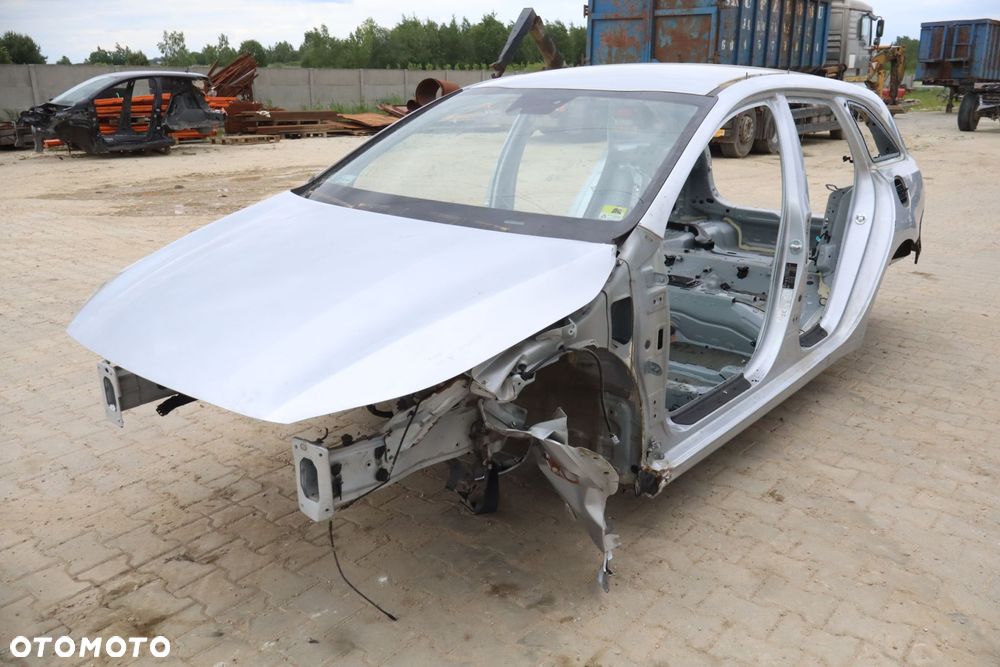 ĆWIARTKA PRAWY PRZÓD PODŁUŻNICA KIA CEED III - 5