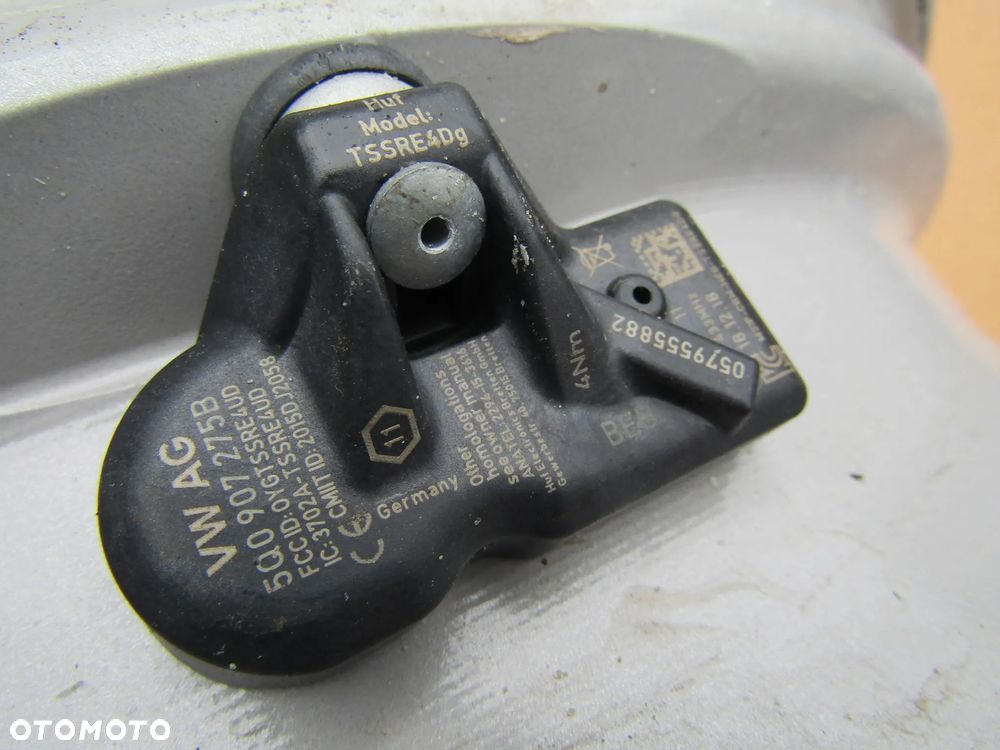 4x JAK NOWE Felgi Aluminiowe 18 Audi A4 B6 B7 B8 A5 8T A6 C6 C7 C8 A7 A8 Q3 Q5 Q7 SEAT SKODA VW BMW 8 j 5x112 ET29 piasta 66,6 mm + czujniki TPMS / STAN IDEALNY - 23