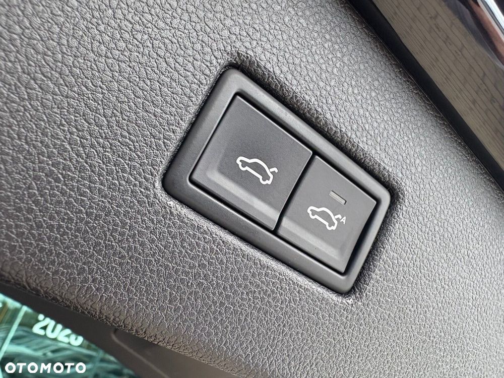 Volkswagen Tiguan - 20