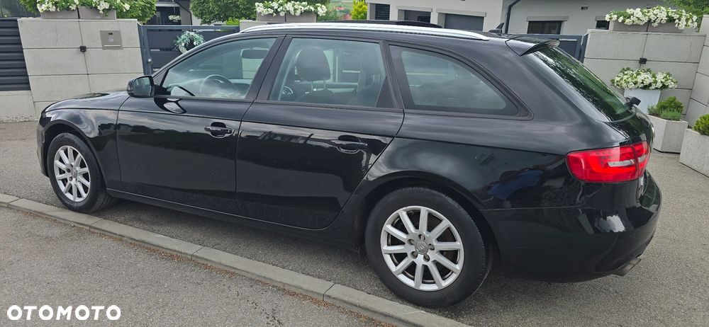 Audi A4 Avant - 10