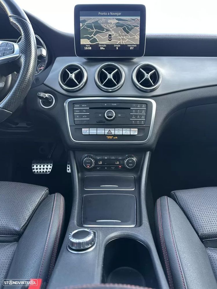 Mercedes-Benz CLA 220 d Shooting Brake AMG Line Aut. - 58