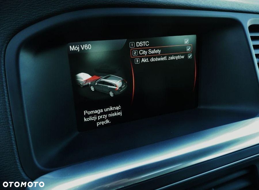 Volvo V60 D3 Summum - 25