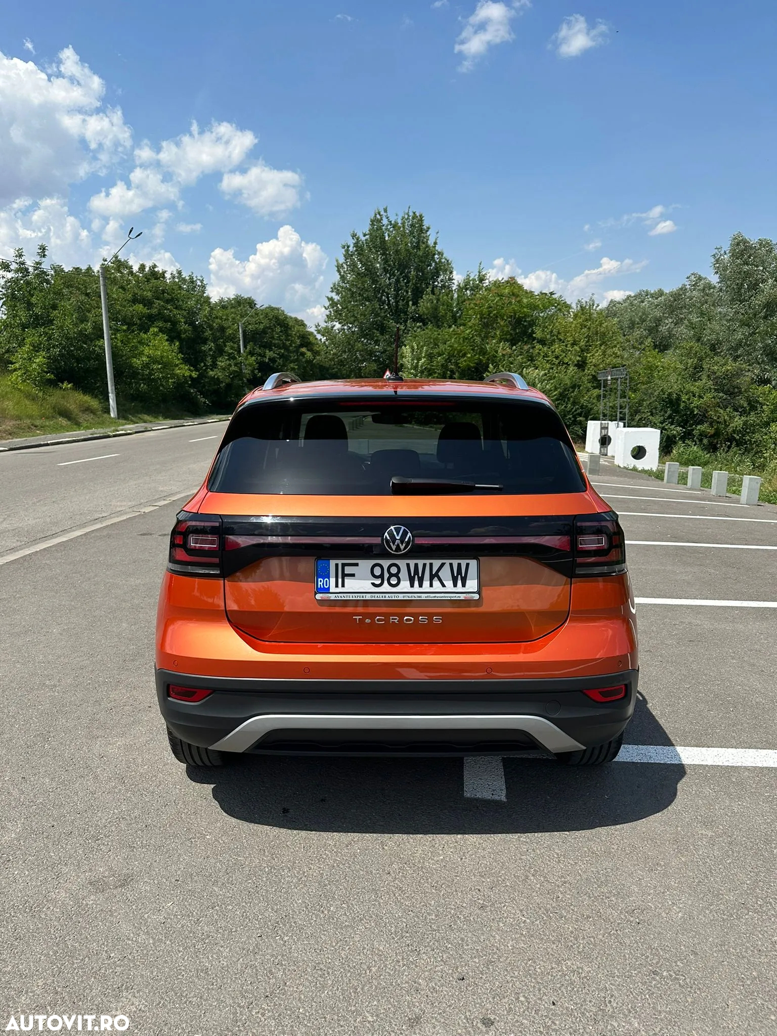 Volkswagen T-Cross - 3