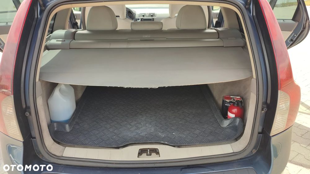 Volvo V50 2.0D Momentum - 11