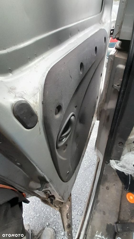 FIAT DOBLO I LIFT DRZWI PRAWE BOCZNE KOMPLETNE 647 nr. FD1L - 4