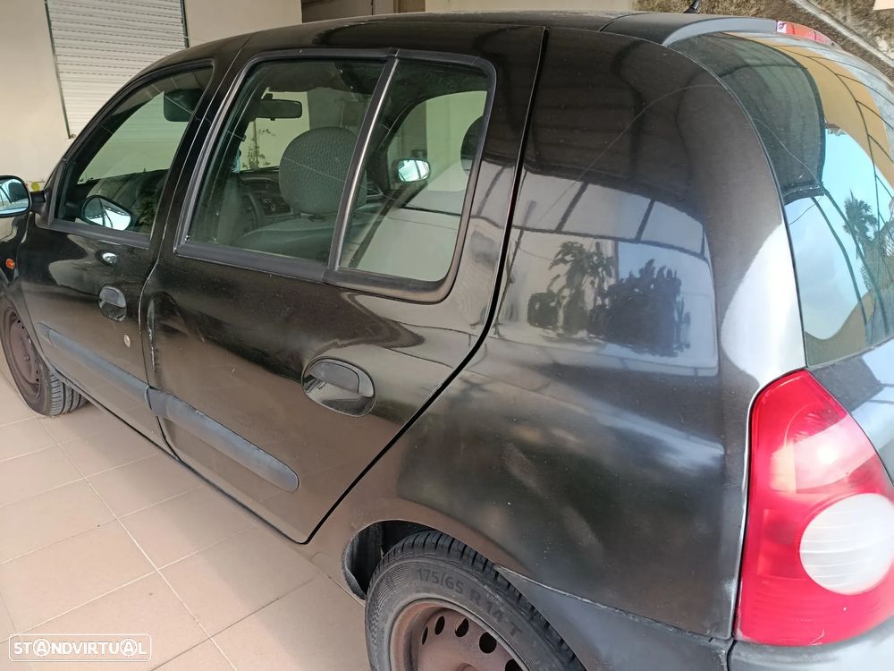 Renault Clio 1.2 16V Expression - 3