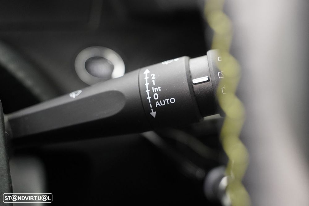 Peugeot e-2008 50 kWh GT - 18