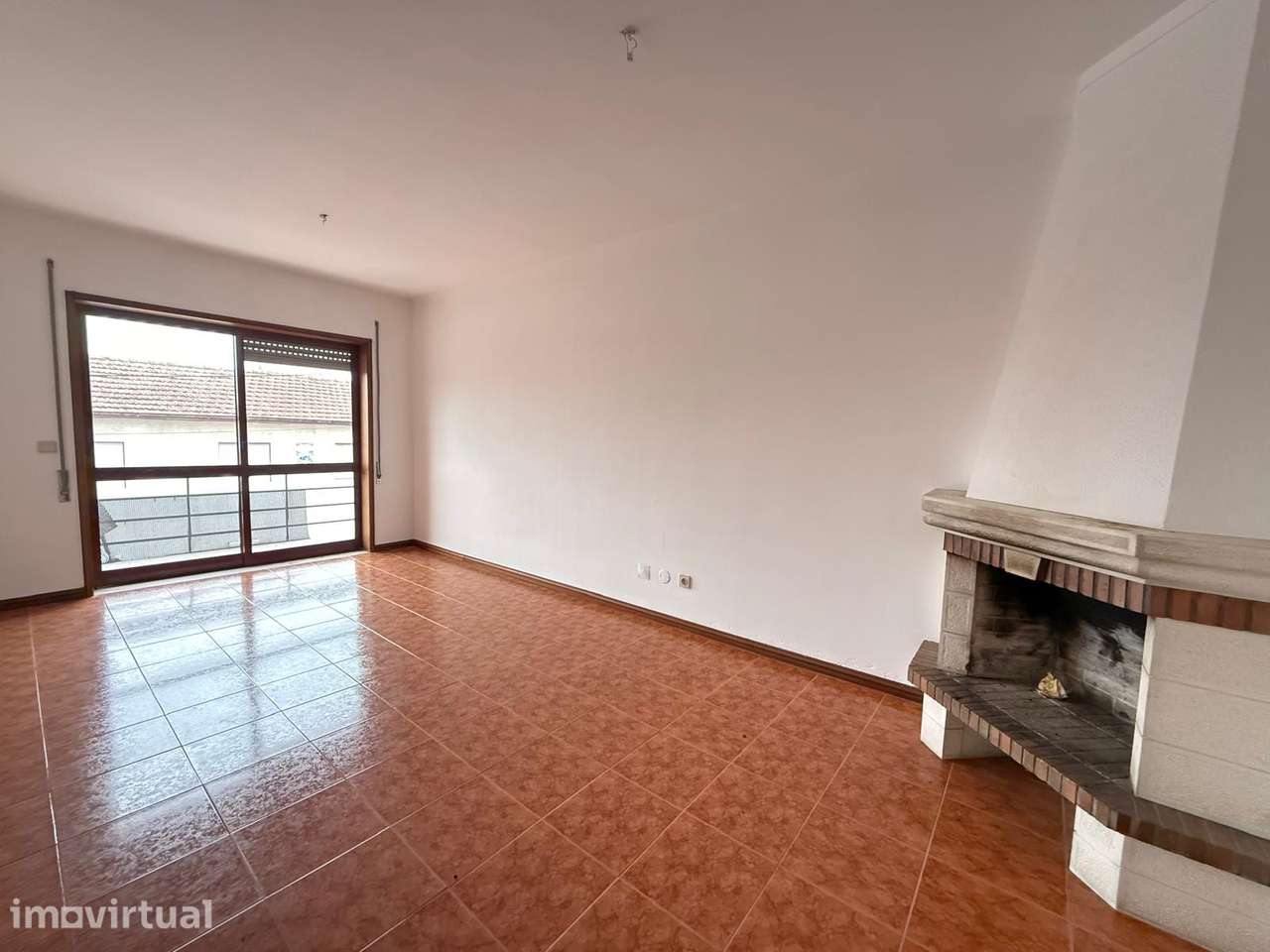 Apartamento T2+1 Ermesinde ( Nascente - Poente ) - Grande imagem: 3/19