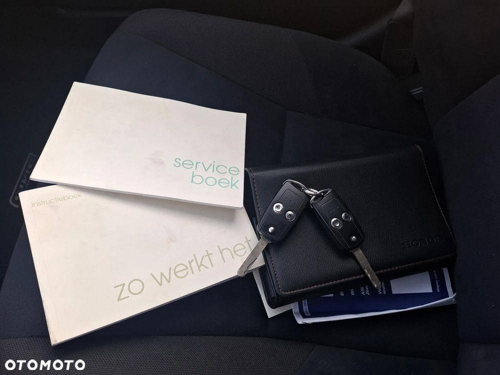 Honda Civic 1.4 i-VTEC Elegance - 10