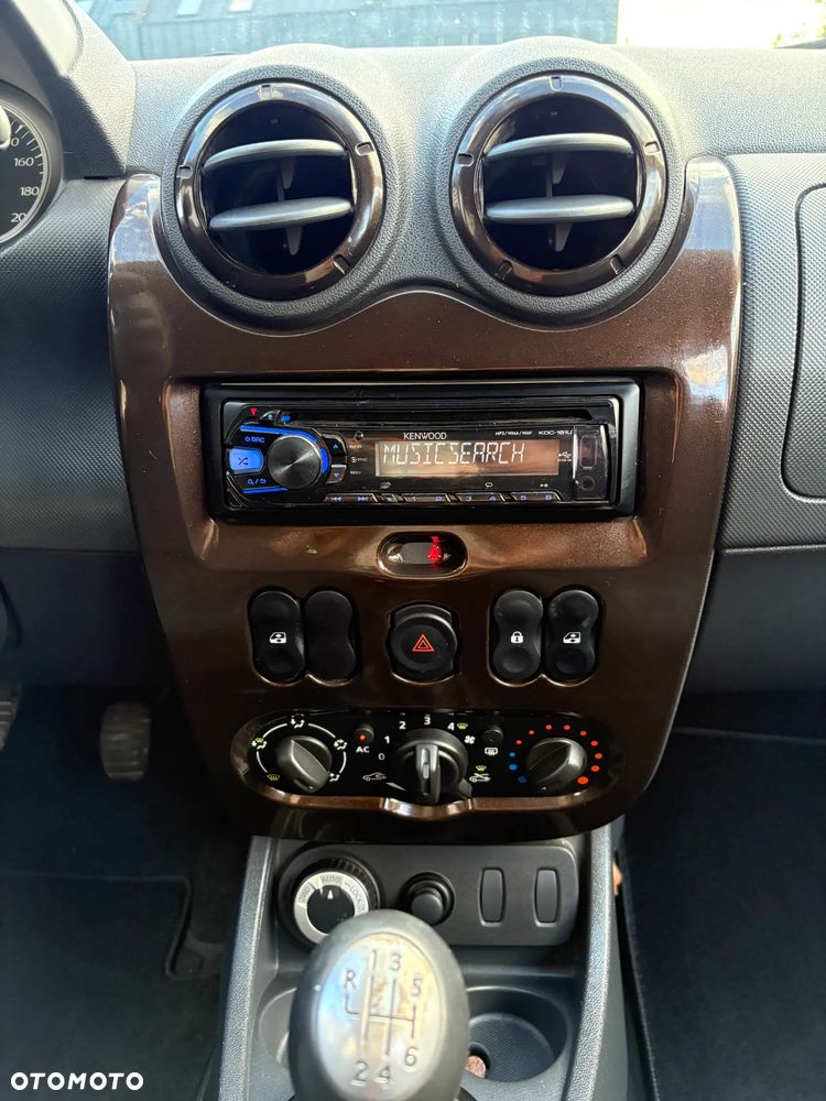 Dacia Duster 1.6 16V 4x4 - 12