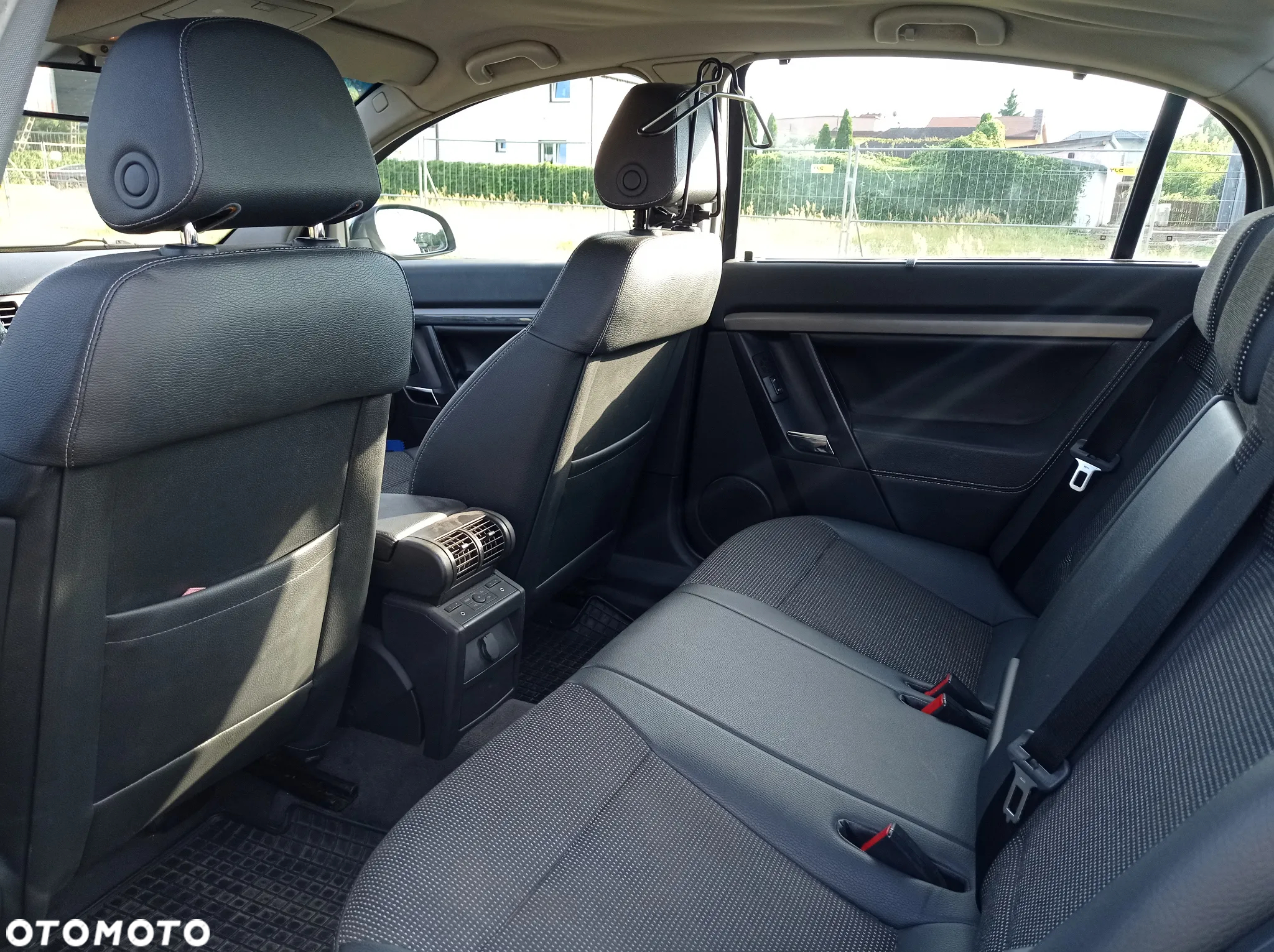 Opel Vectra 1.9 CDTI Cosmo - 6