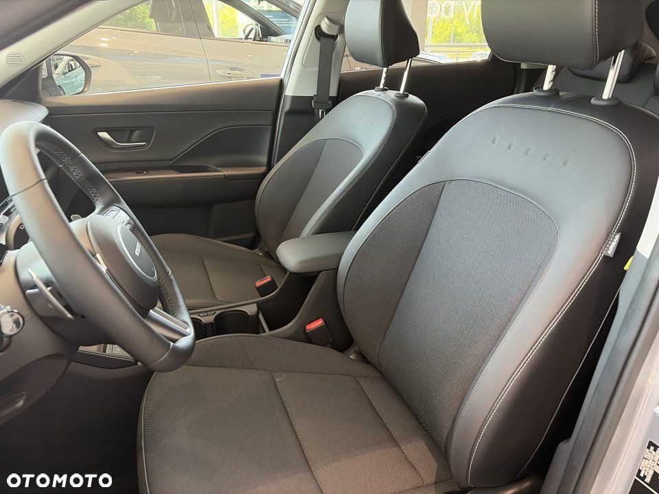 Hyundai Kona - 8