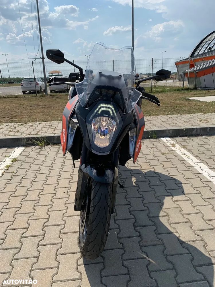 KTM 1290 Super Duke GT - 7