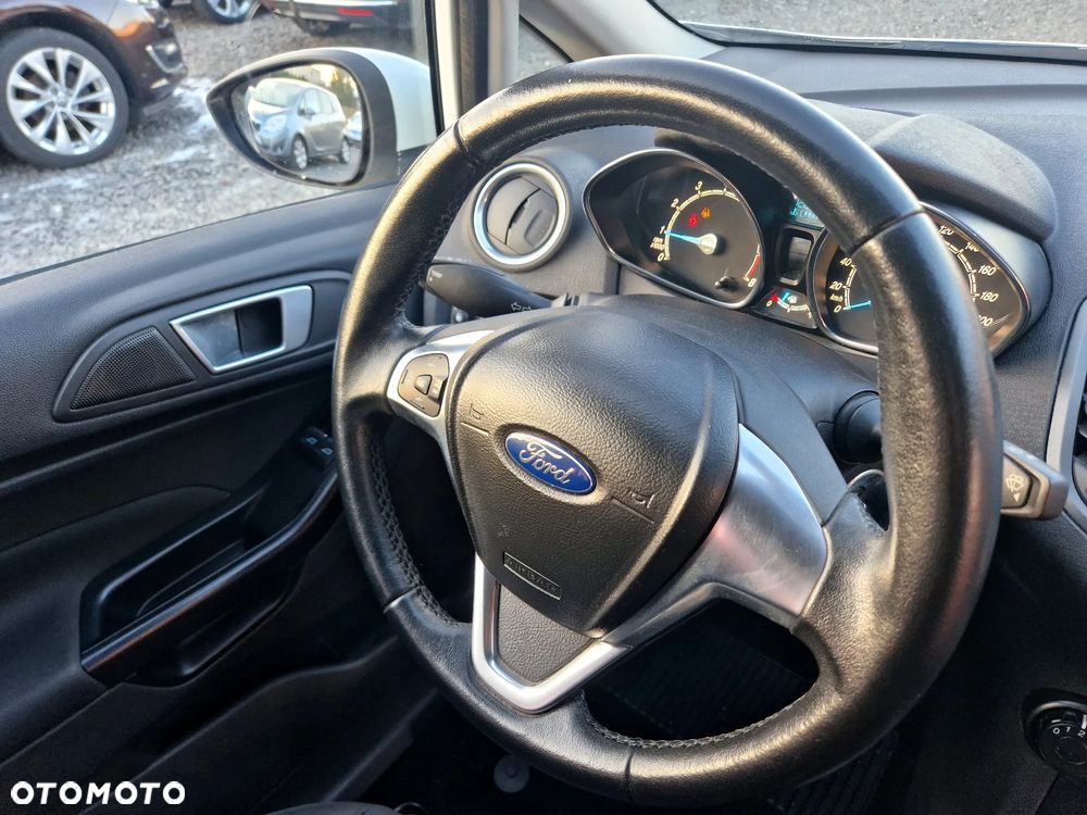Ford Fiesta - 28