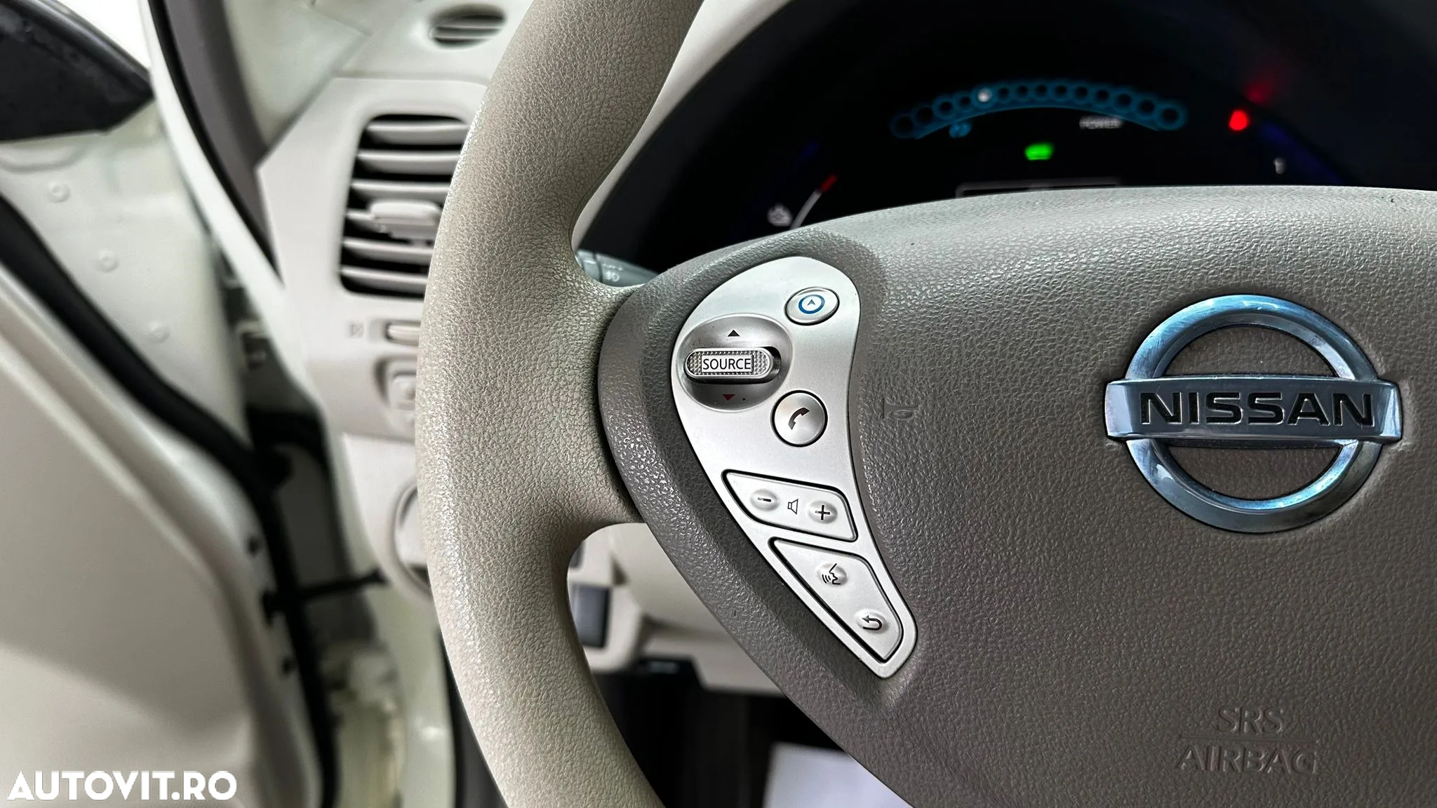 Nissan LEAF - 24