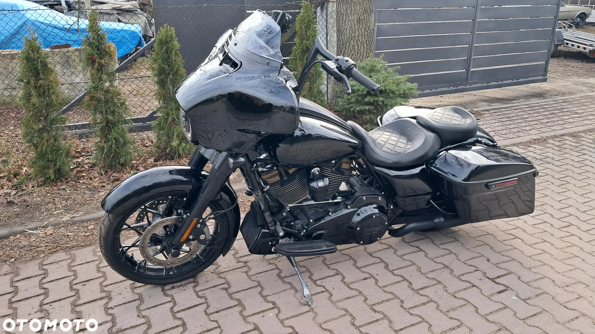 Harley-Davidson Touring Street Glide - 3