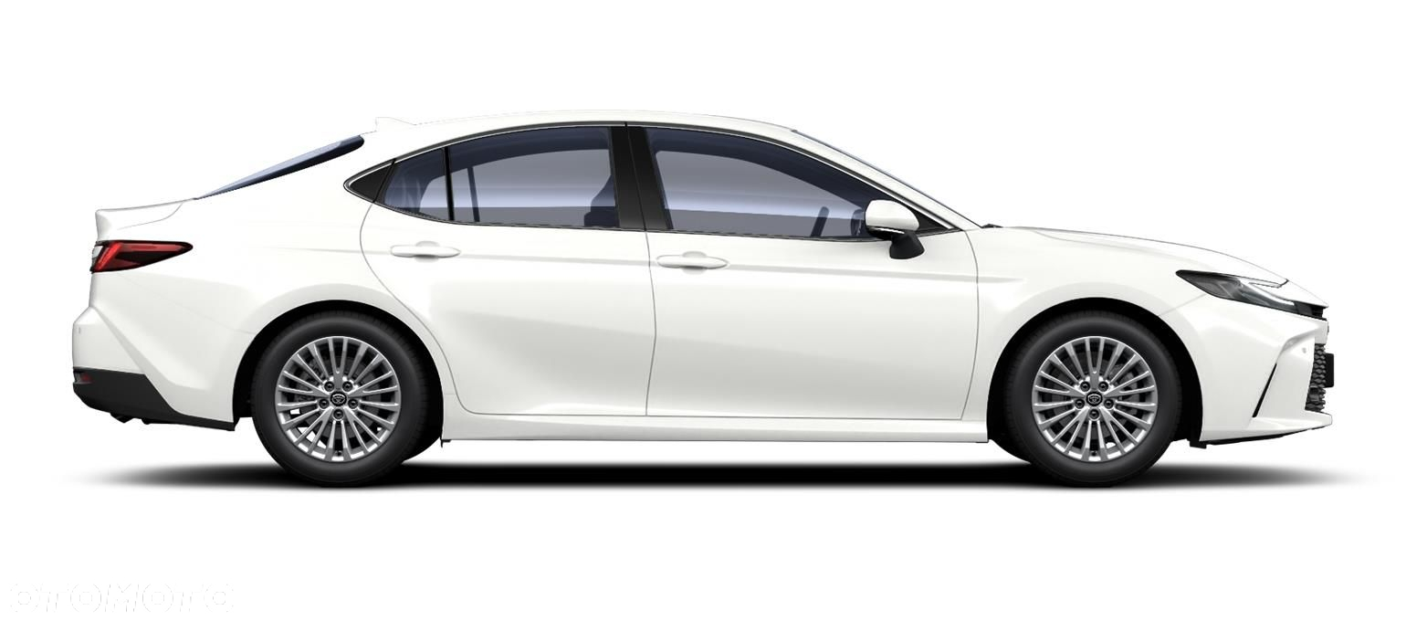 Toyota Camry - 2