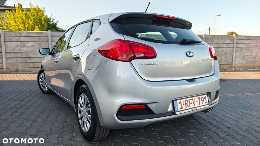 Kia Ceed 1.4 S - 10